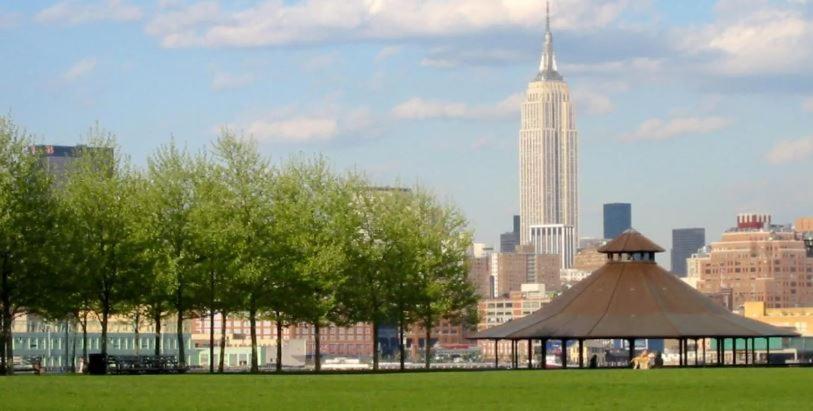 Chic Penthouse 15 Minutes From Nyc - Bus Stop At Doorstep Hoboken Exteriér fotografie