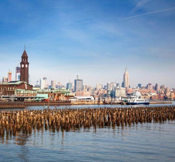 Chic Penthouse 15 Minutes From Nyc - Bus Stop At Doorstep Hoboken Exteriér fotografie