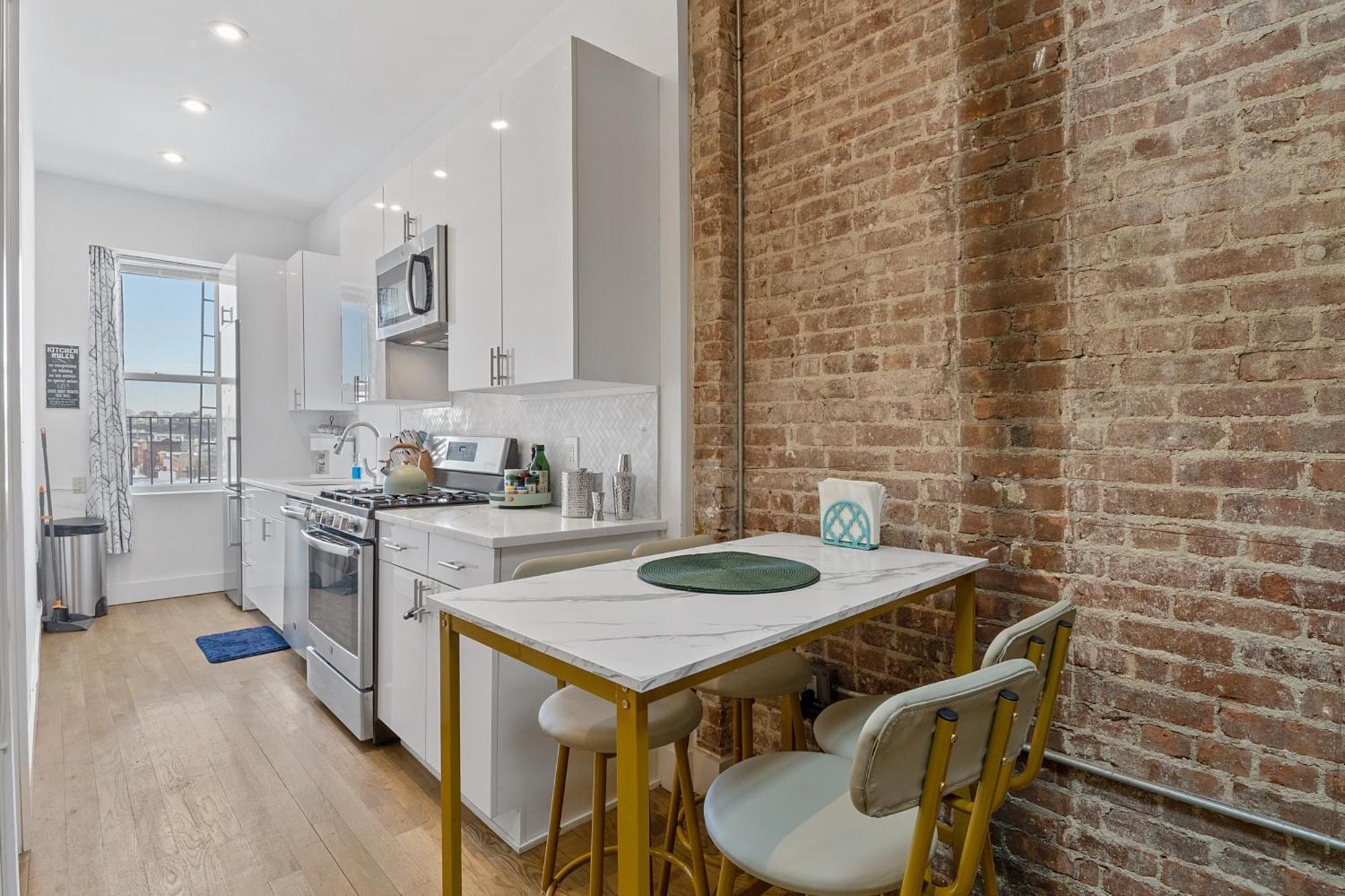 Chic Penthouse 15 Minutes From Nyc - Bus Stop At Doorstep Hoboken Exteriér fotografie